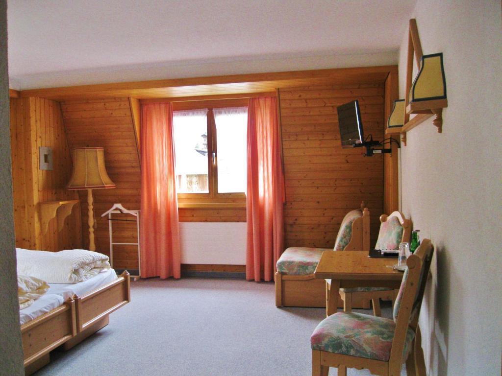 Hotel Kistenpass Breíl Zimmer foto